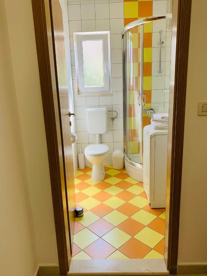 Apartment Ivica Трогир Екстериор снимка